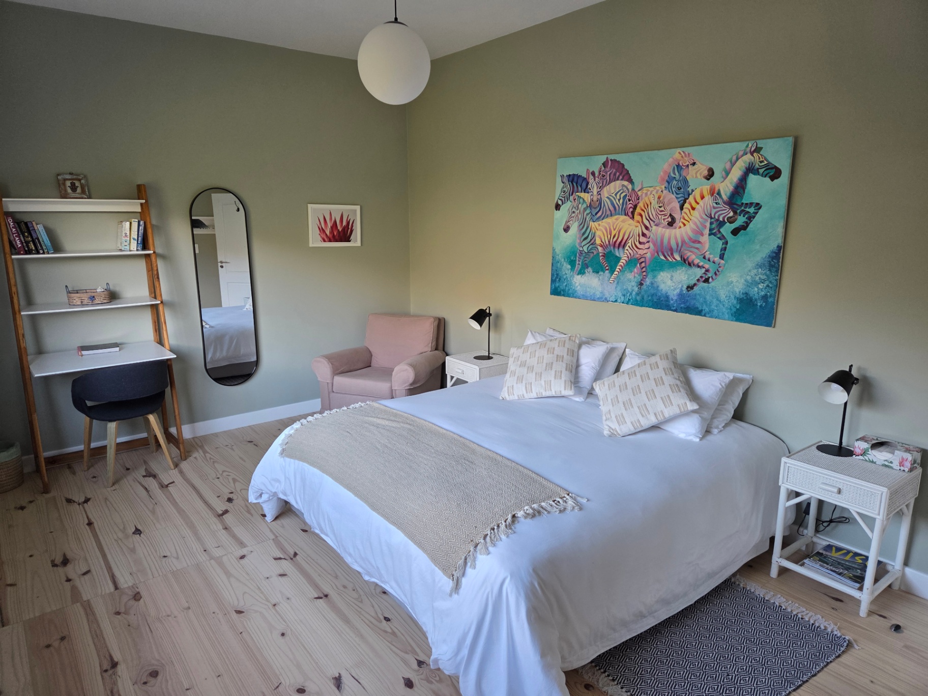 Deluxe ensuite room
