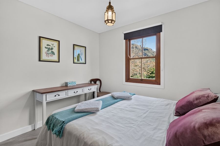 Cosy room with a daybed