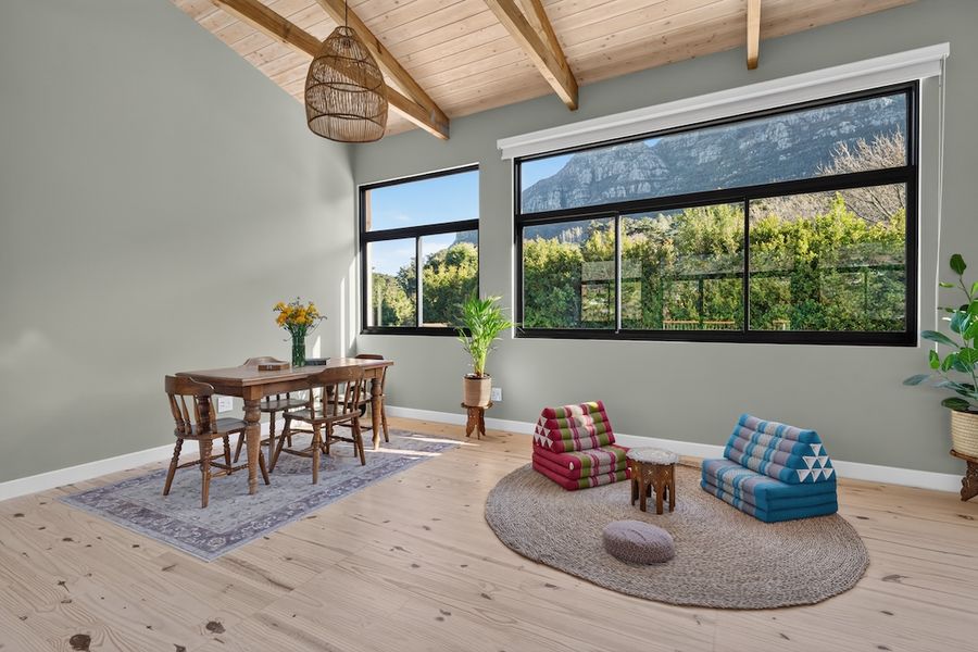 Studio lounge and dining area