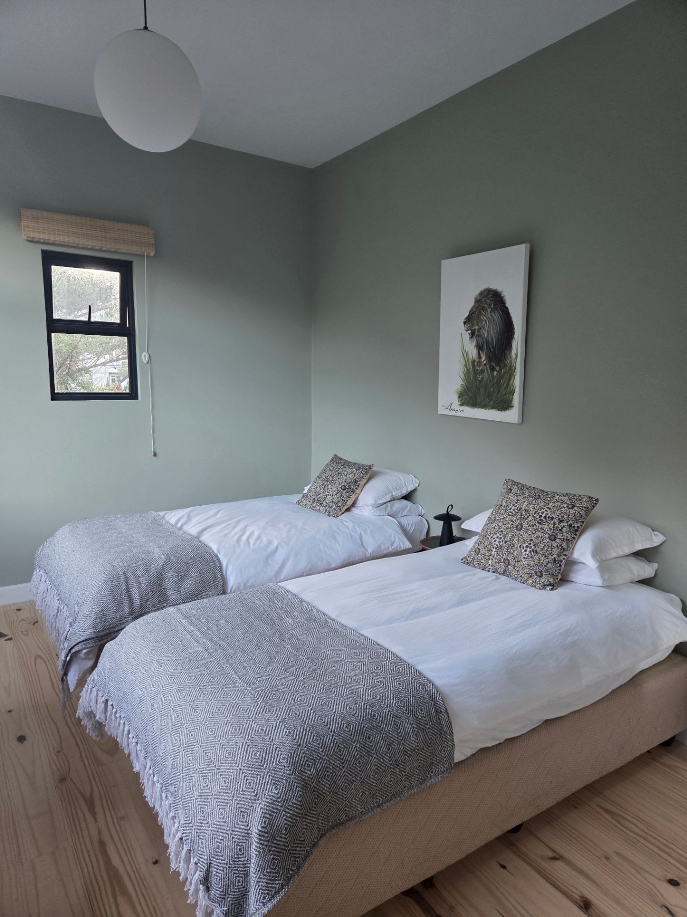 Standard twin room